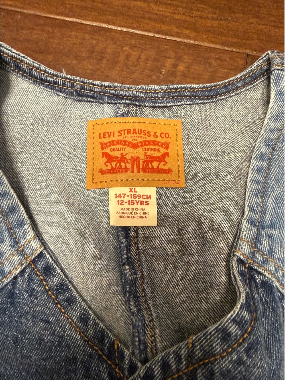 Levi's Girls' Denim Vest XL Two-Tone Button-Up - Picture 4 of 5